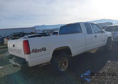 1998 Chevrolet C/K 1500 Silverado Fleetside z USA, uszkodzony, nr VIN 1GCEK19M5WE201819